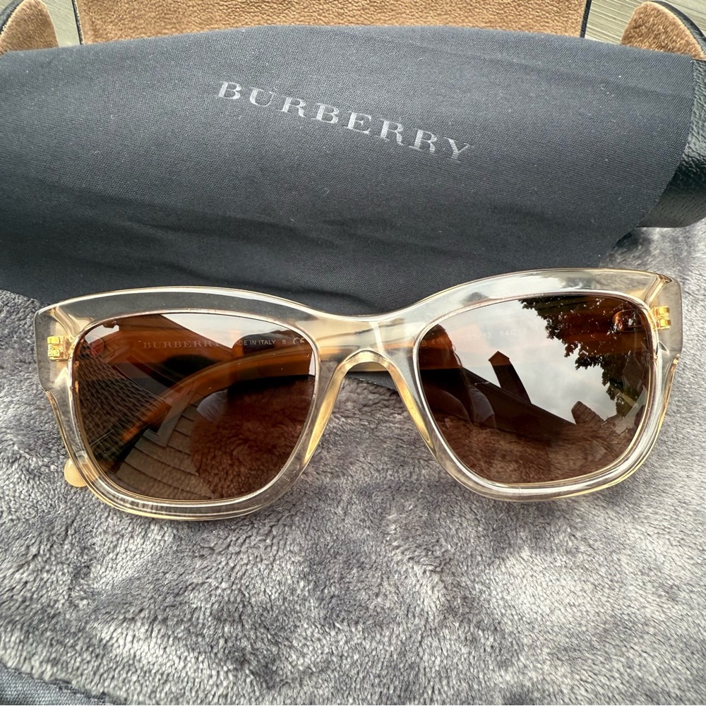 Burberry Clear Frame Sunglasses with Brown Lenses and Tortoise ear pieces